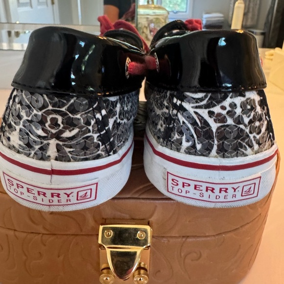 Sperry Red and Black Top-Sider Size 7.5 - Picture 6 of 14